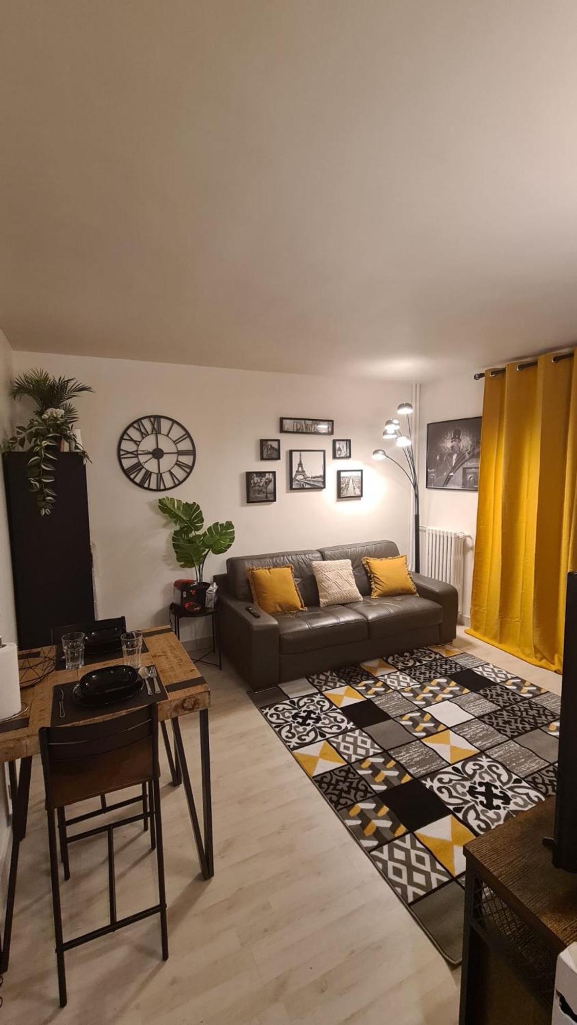 Emplacement Exceptionnel Et Rare Paris Suresnes Longchamp Exterior foto